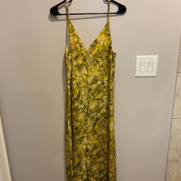 Floral Green Midi Dress - Picture 1 of 3